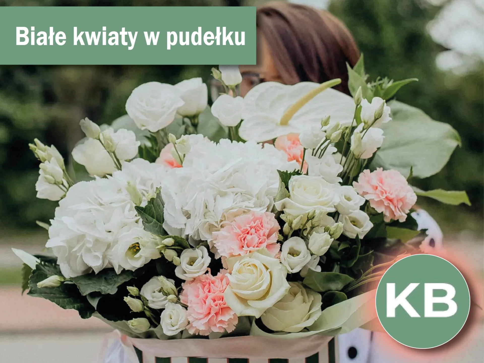 Białe kwiaty w pudełku